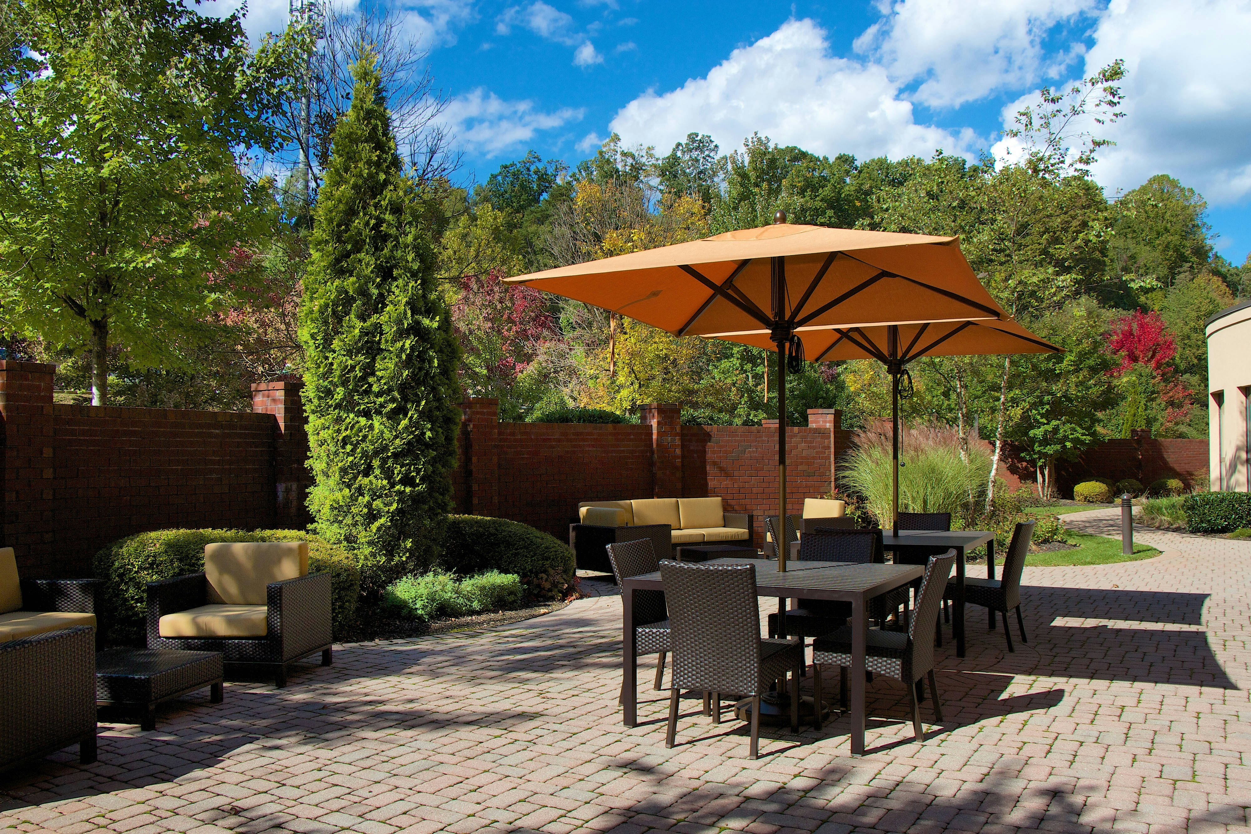 Courtyard By Marriott Blacksburg 38/39