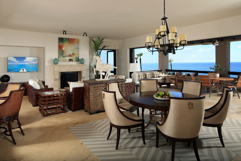 Esperanza Resort 56/74