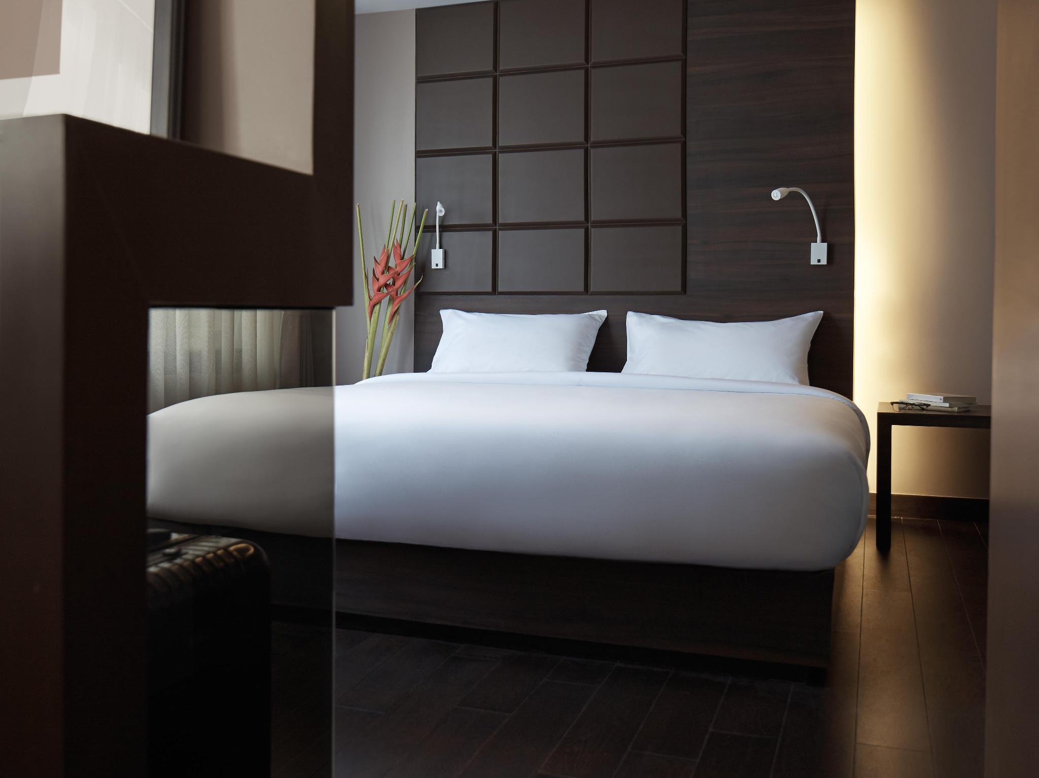 Deluxe, Suite