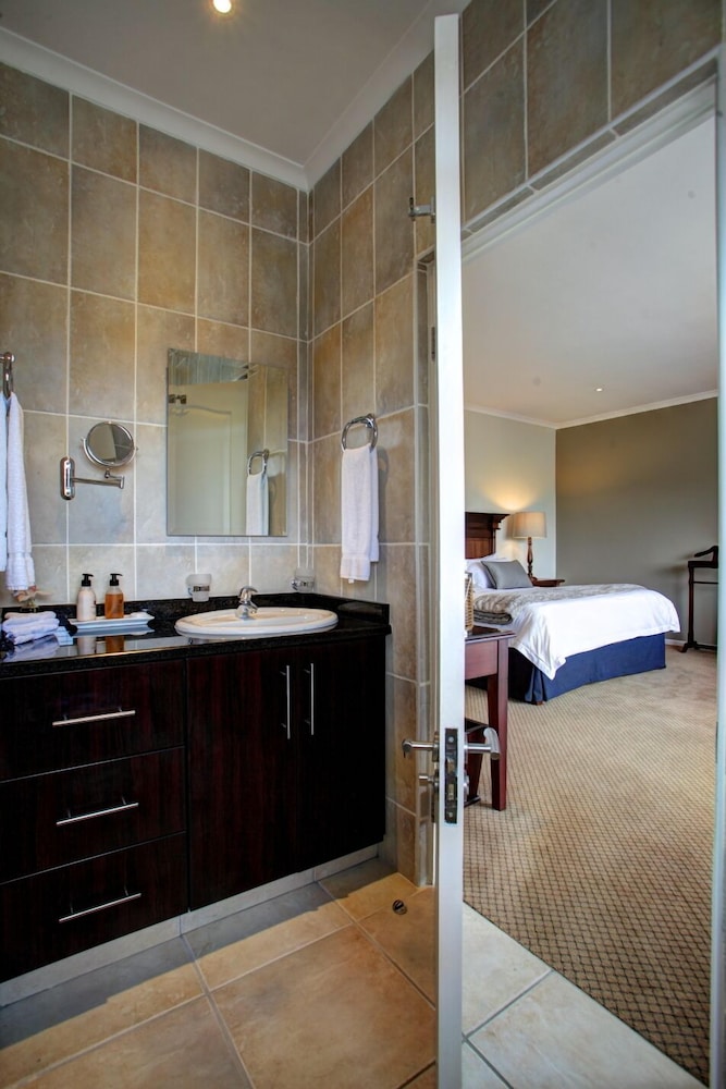 Cinnamon Boutique Guest House 50/50