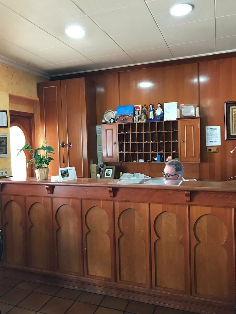 Hotel Meson del moro 4/27