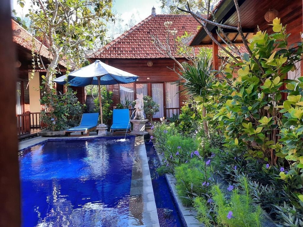 Wait Garden Cottage 30/50