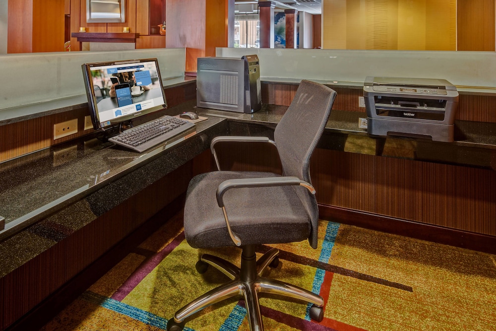 Fairfield Inn And Suites Russellville 29/30