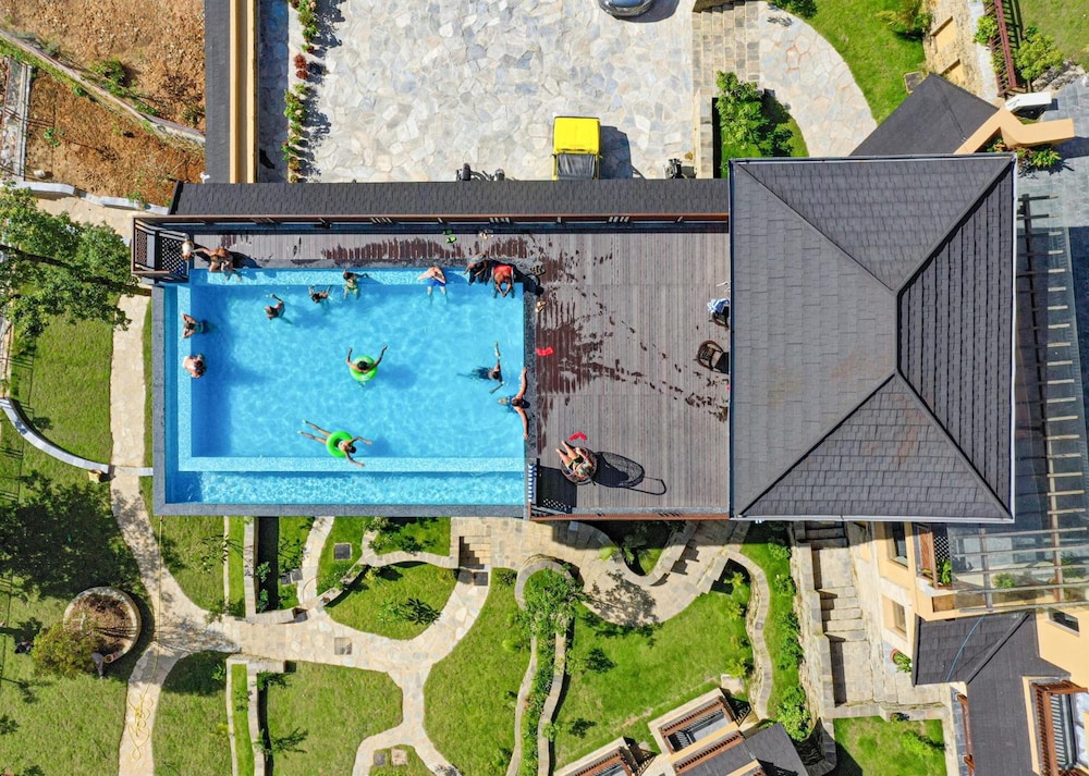 Bar Peepal Resort 48/50