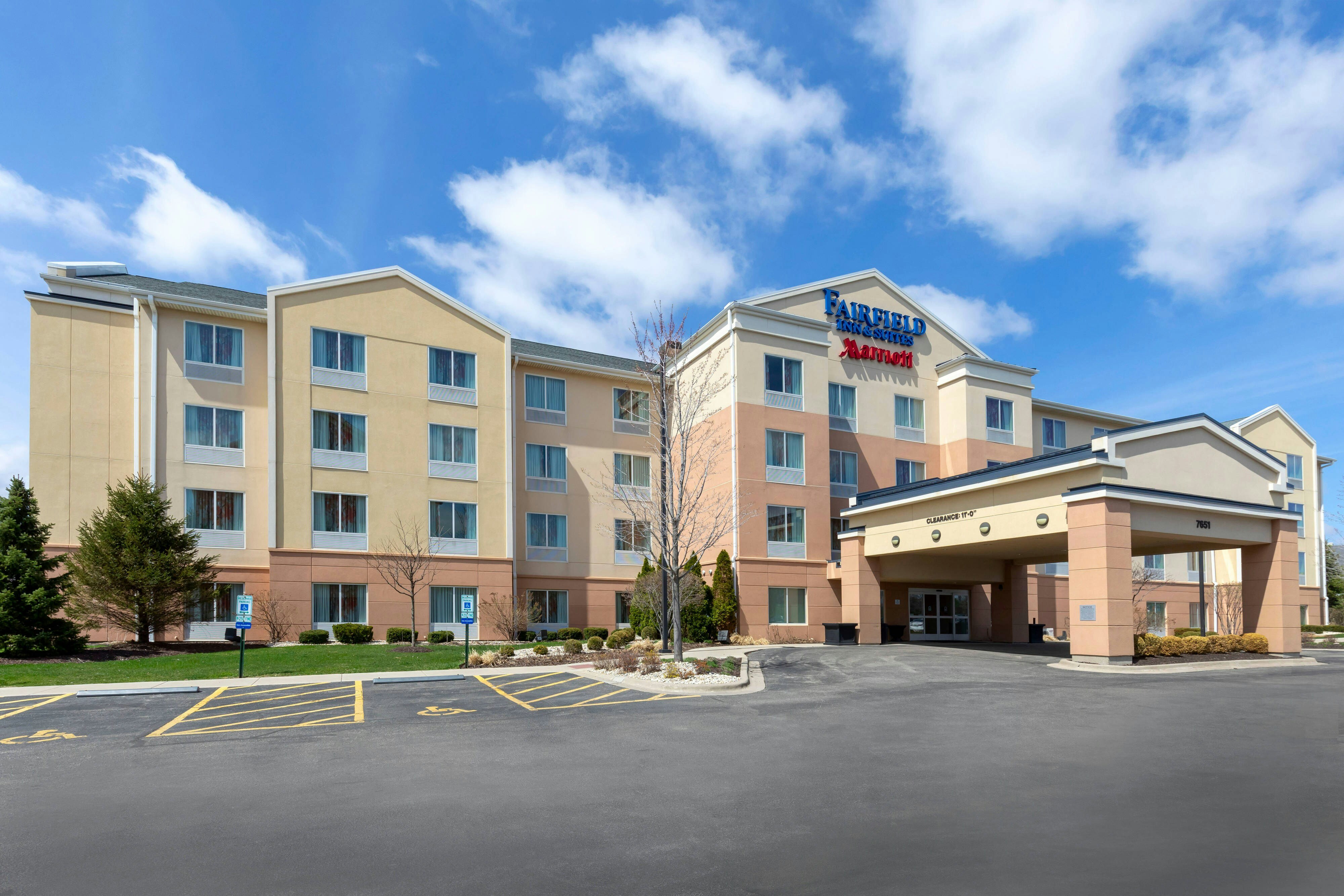 Fairfield Inn Suites Rockford 3/46