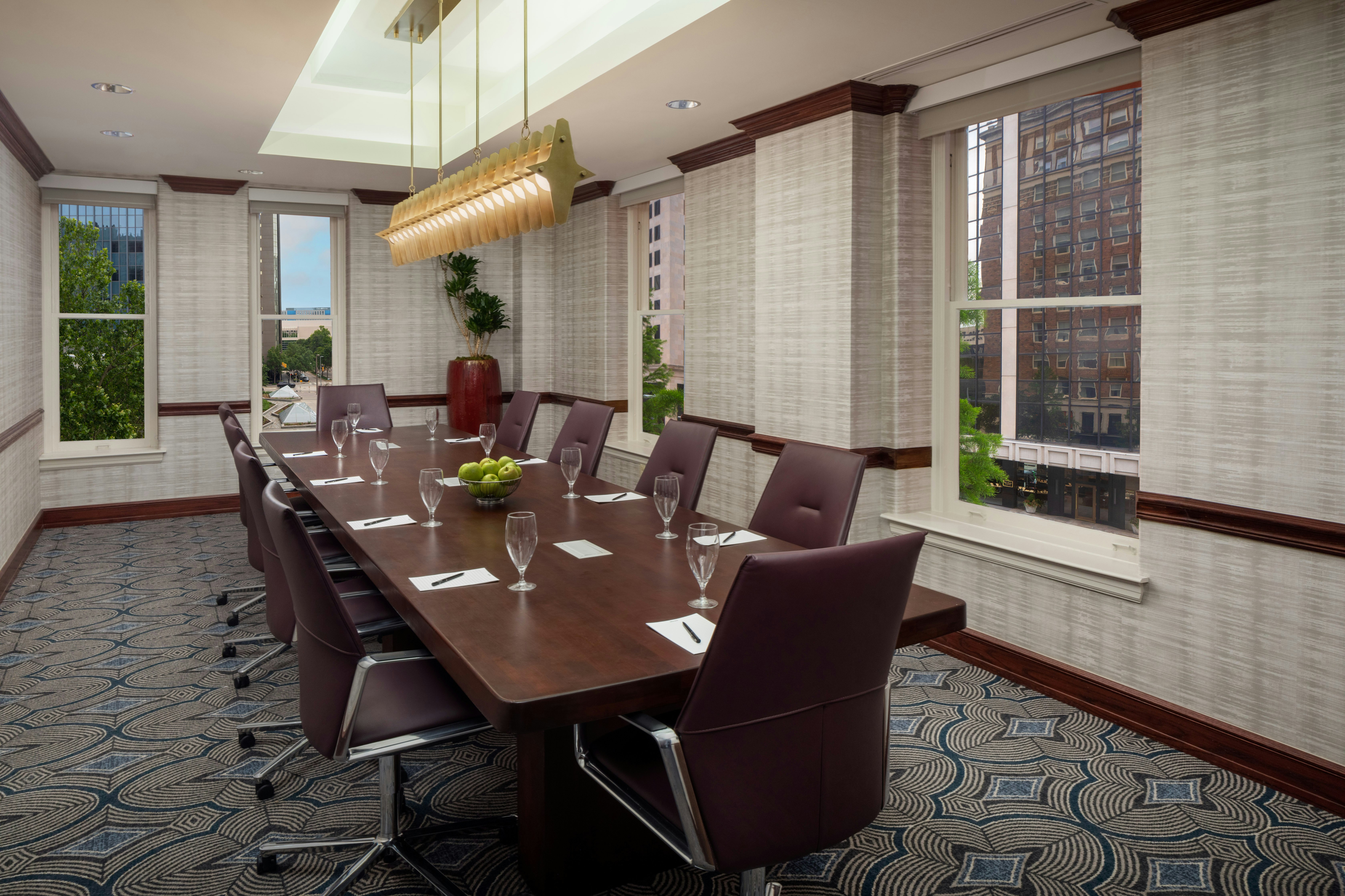 THE SKIRVIN HILTON OKLAHOMA CITY 65/65
