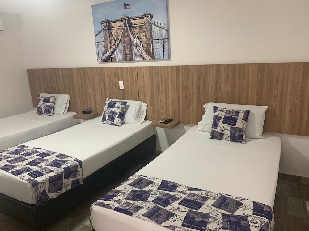 Hotel Palmas Del Estadio 11/64