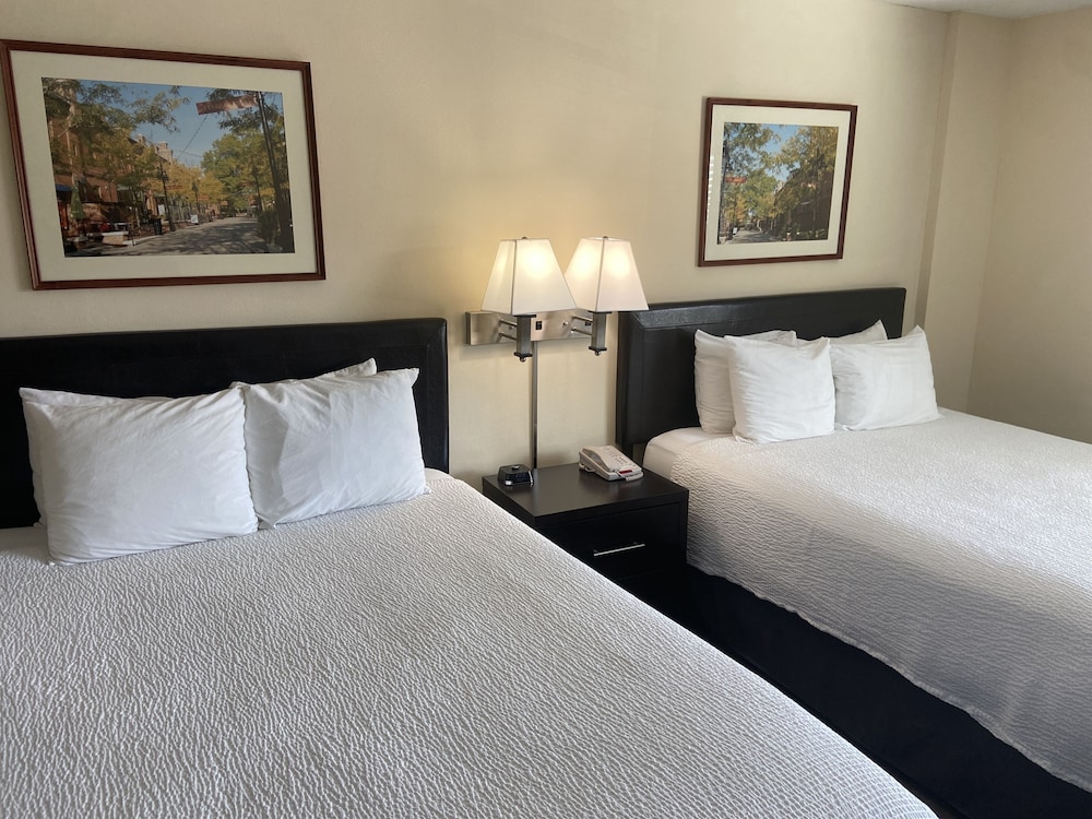 ROOM, 2 QUEEN BEDS