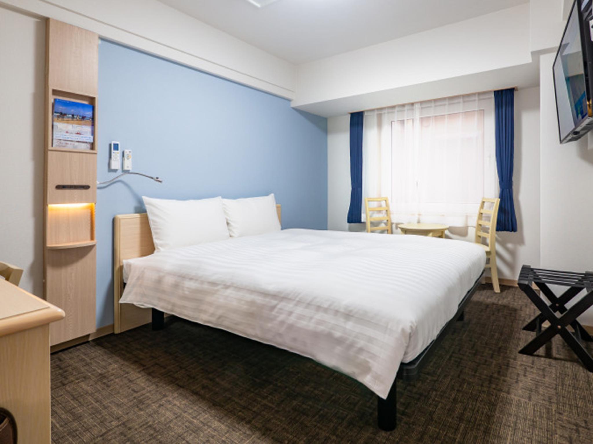 Room, Double Bed, Electronic Cigarette Only, Smoking