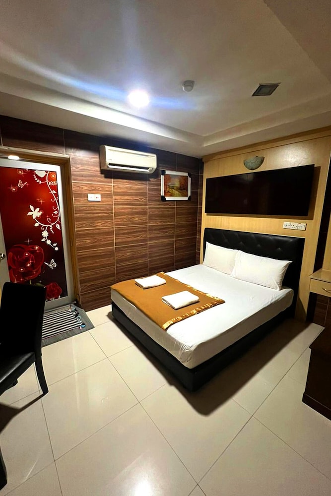 Batu Caves Business Hotel 11/21