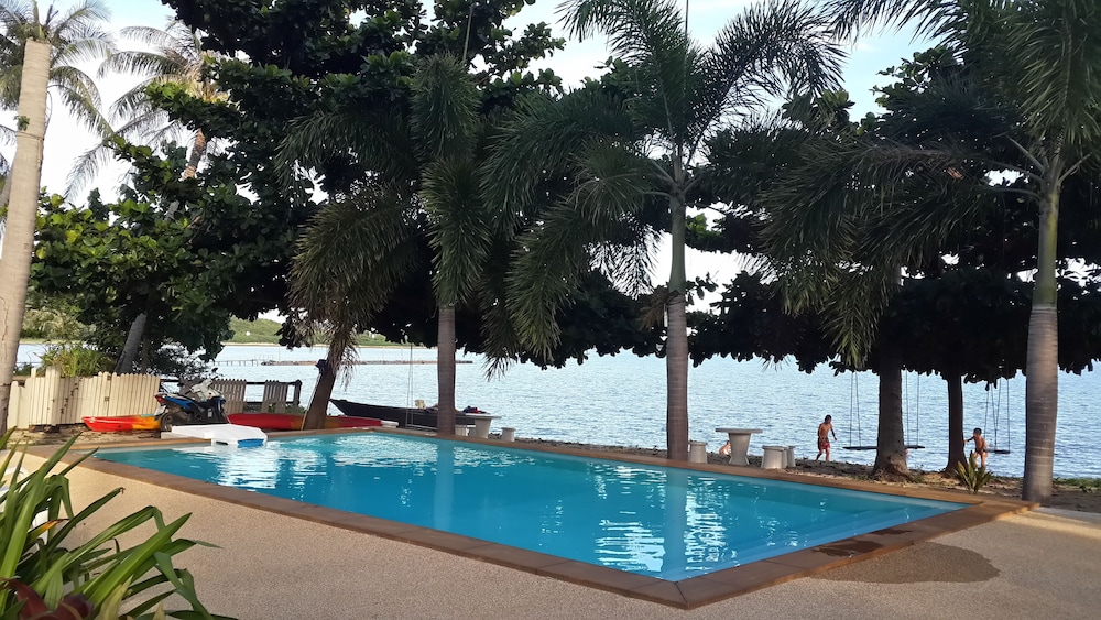 Jinta Beach Bungalow 33/44