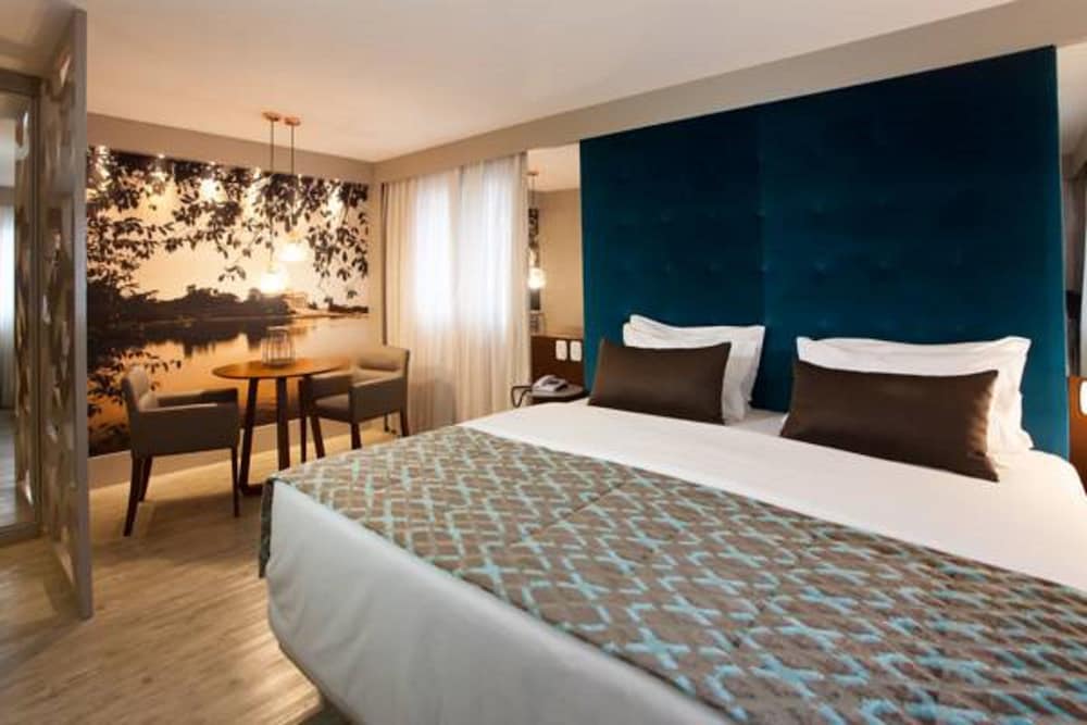 Cercano Hotel 17/72