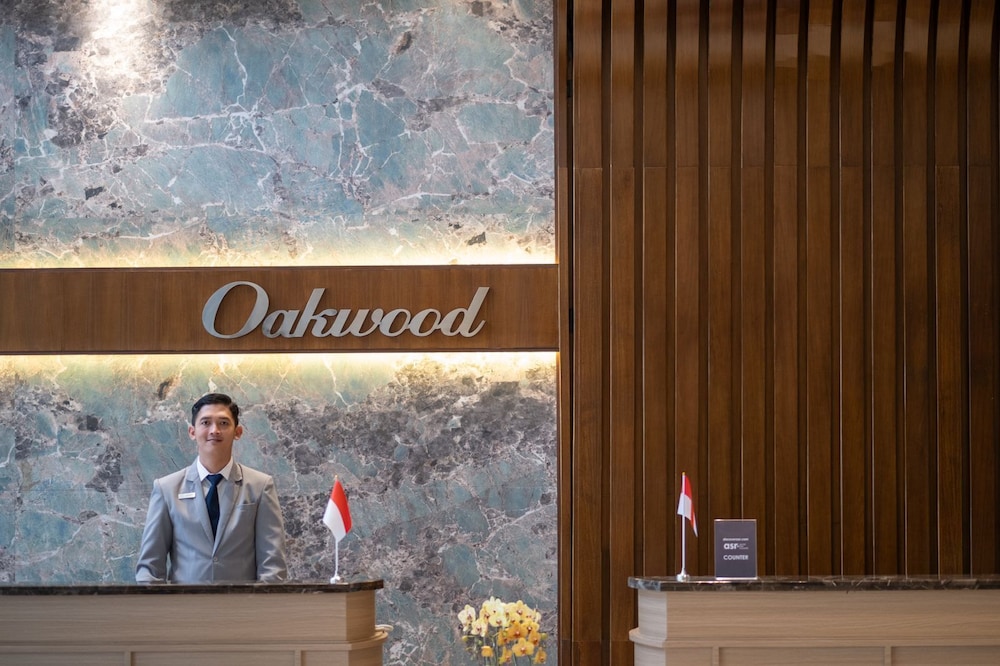 Oakwood Merdeka Bandung 8/73