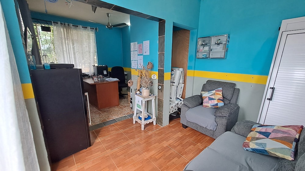 Allamanda Studios And Apartments 16/44