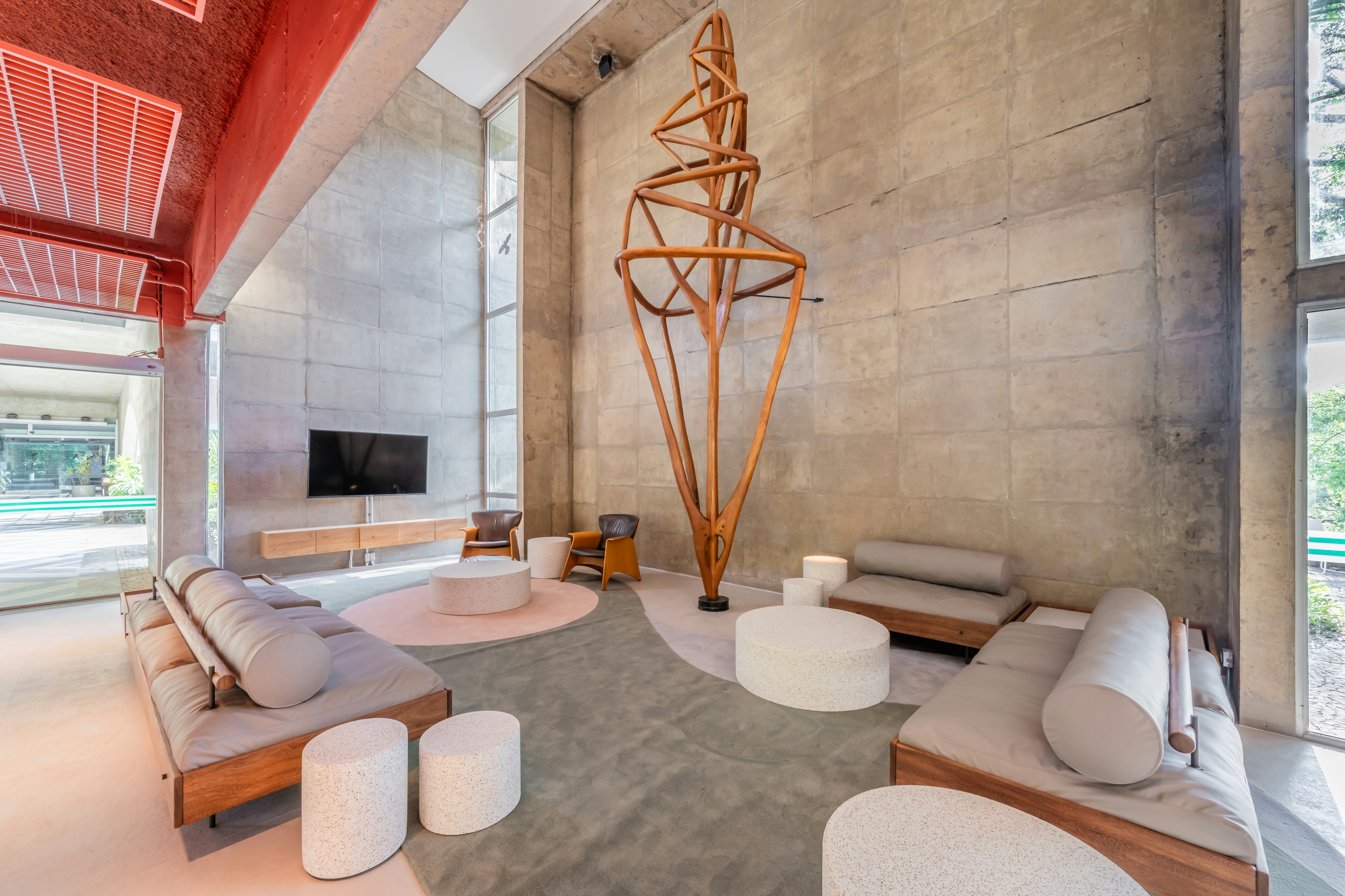 Almenat Embu das Artes, Tapestry Collection by Hilton 24/31