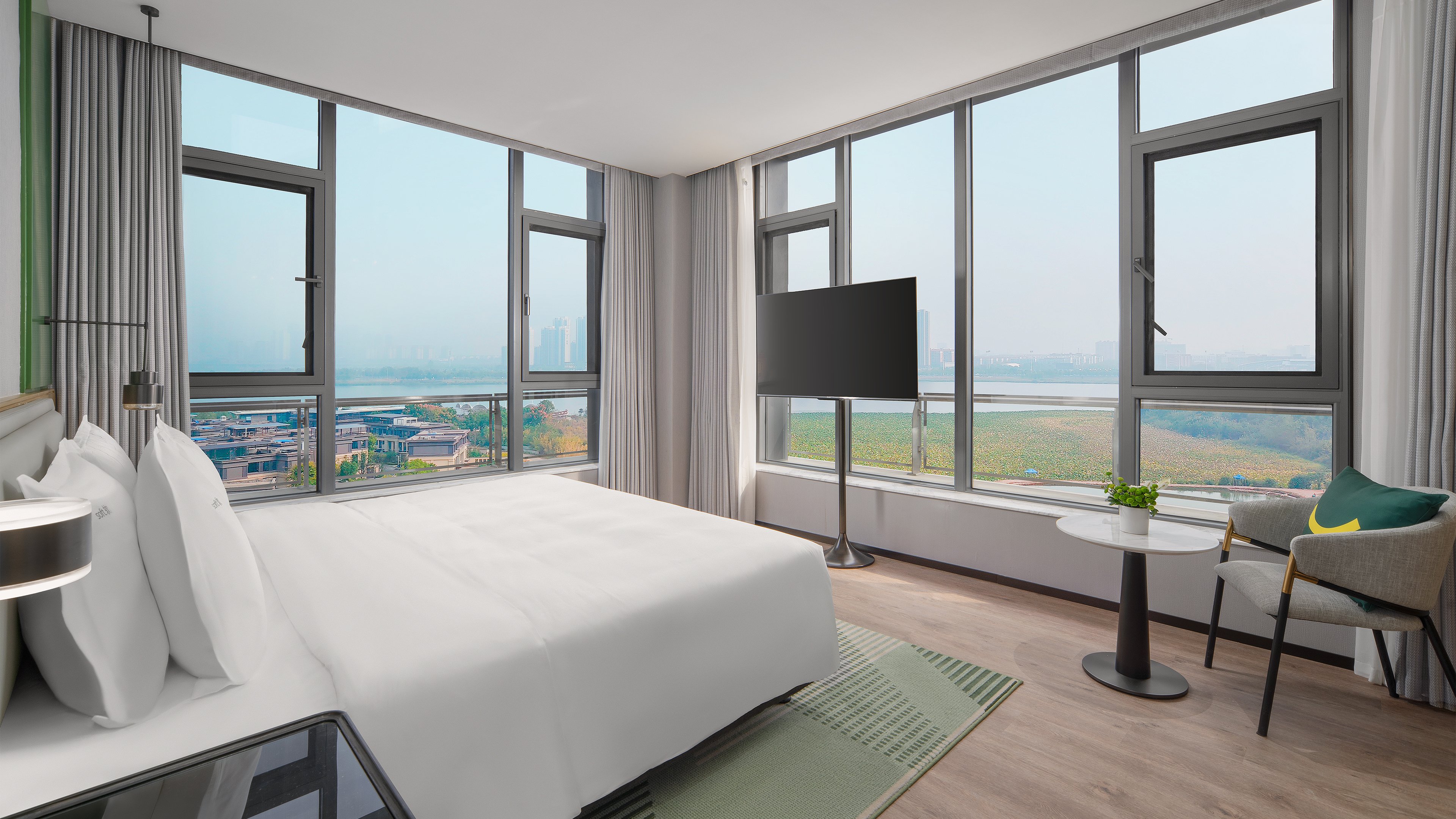 Holiday Inn Wuhan Houguan Lake by IHG 17/50