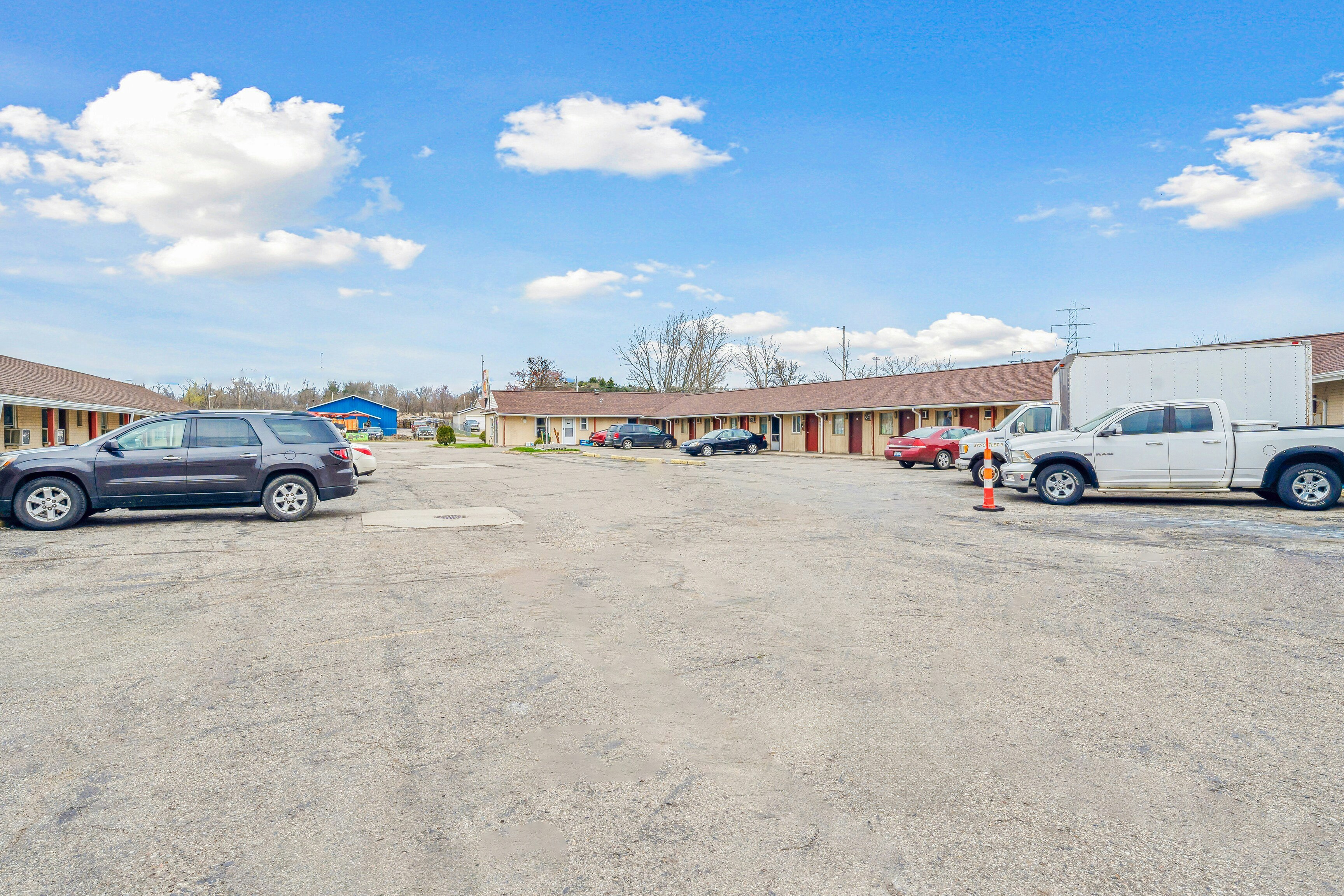 Flint Motel by OYO MI Near I-475 47/70