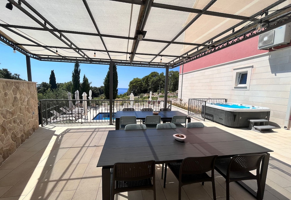 Villa Lukas 37/50