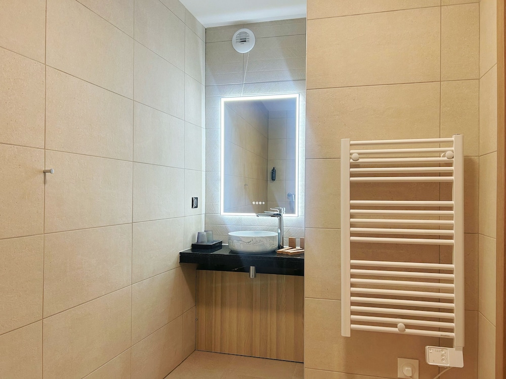 Hotel Oden Paris Ivry 47/50