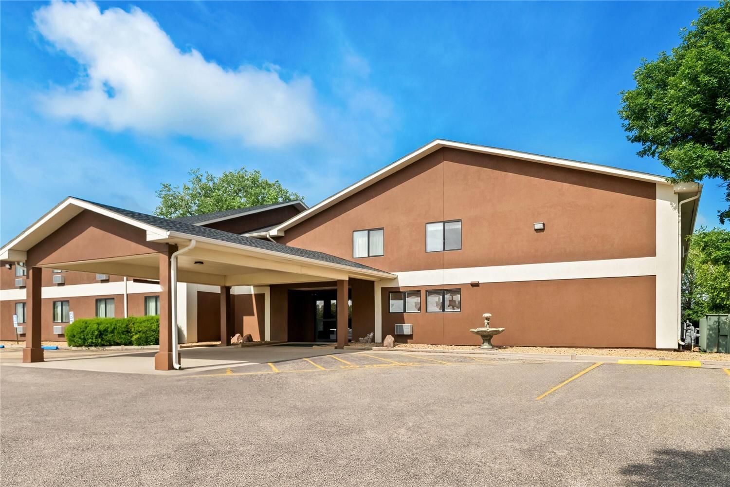Super 8 By Wyndham Blue Earth 5/34