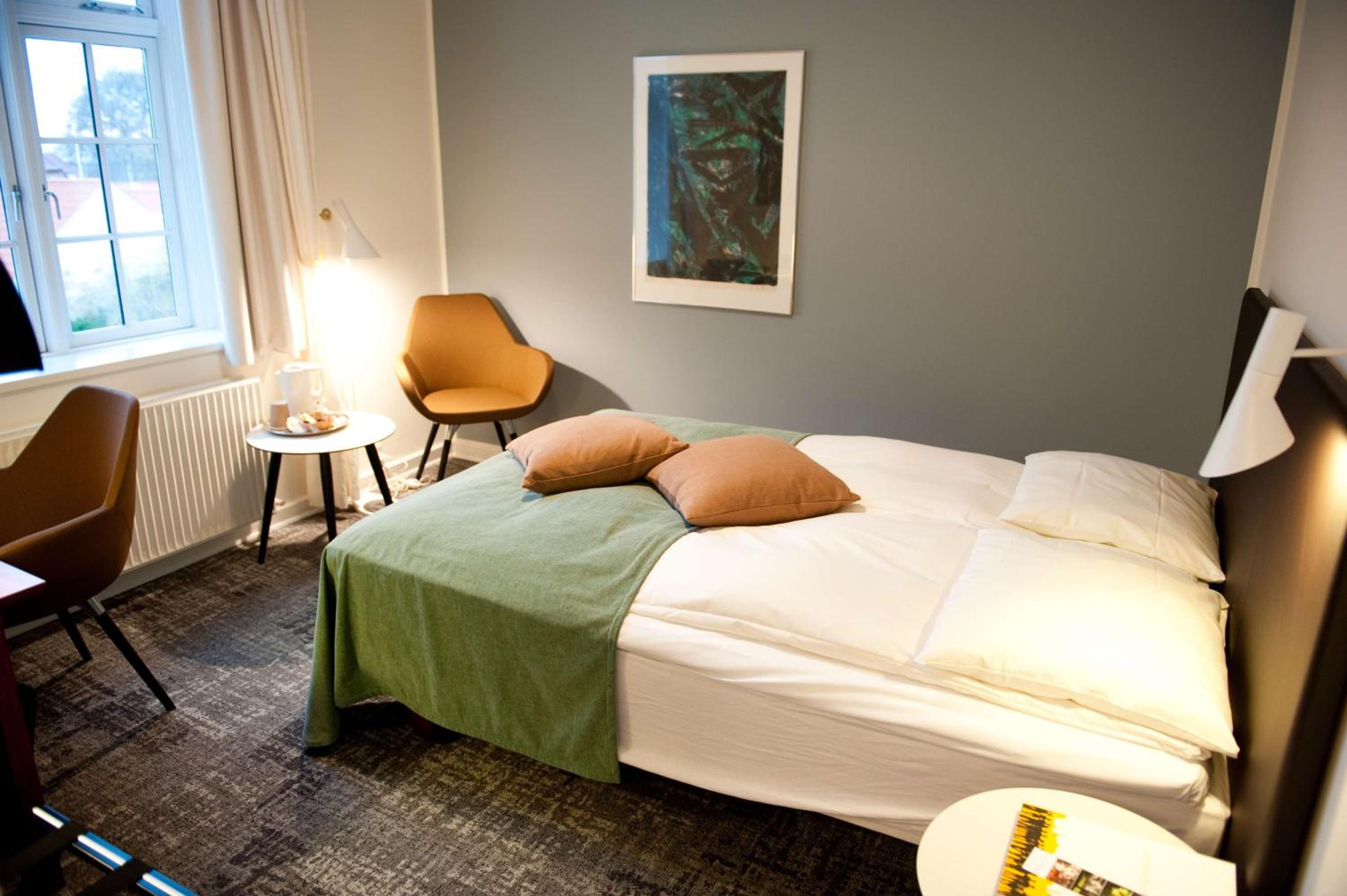 Room, Queen Bed