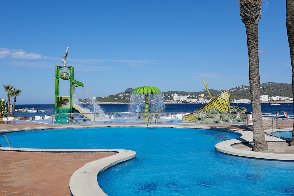 Playa Bella Beach Apartments 41/50