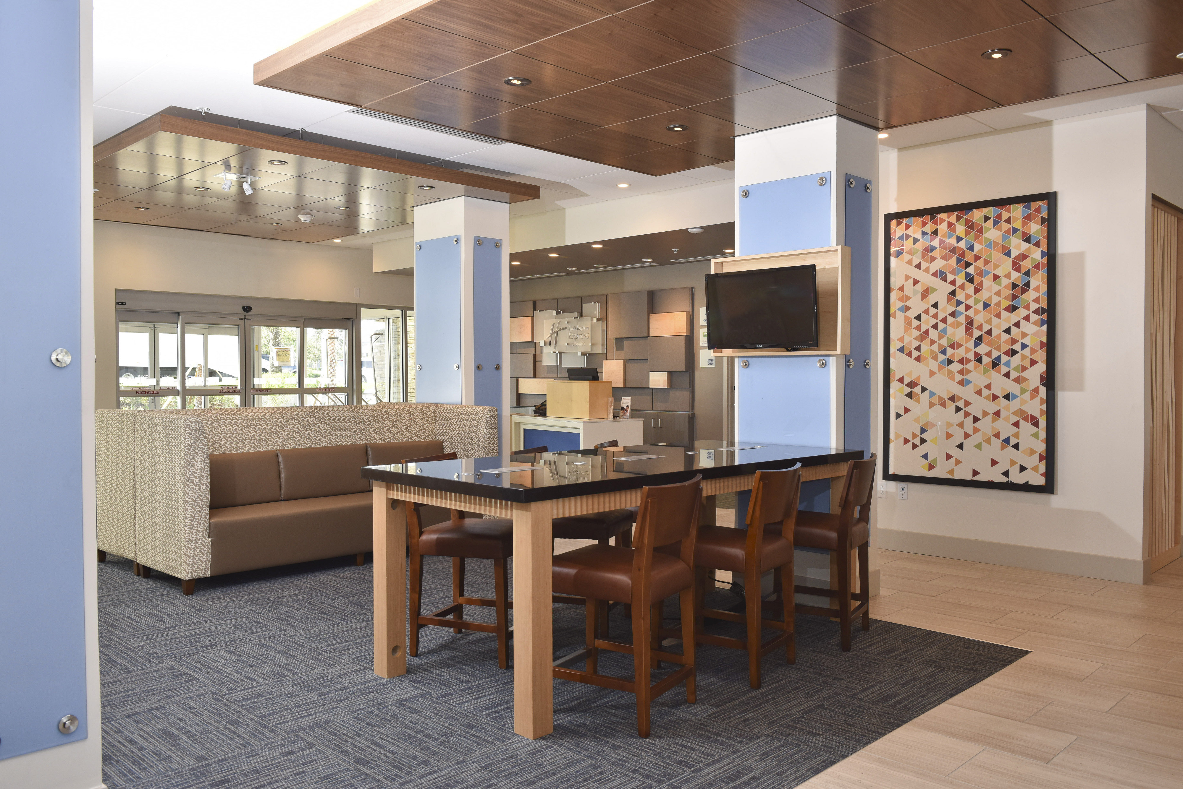 Holiday Inn Express & Suites Orlando - Lake Nona Area 34/47