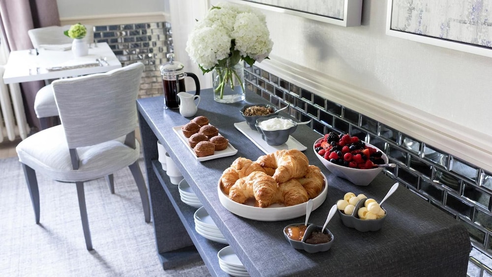 33 Main - An Annie Selke Luxury Lodging Experience 20/21
