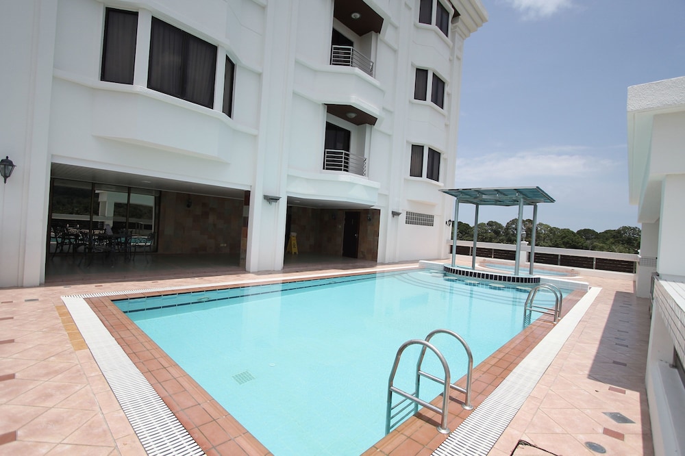 Parkview Hotel 46/50