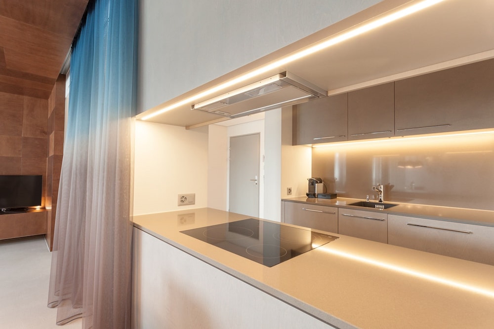 Emma House All Suite 28/60