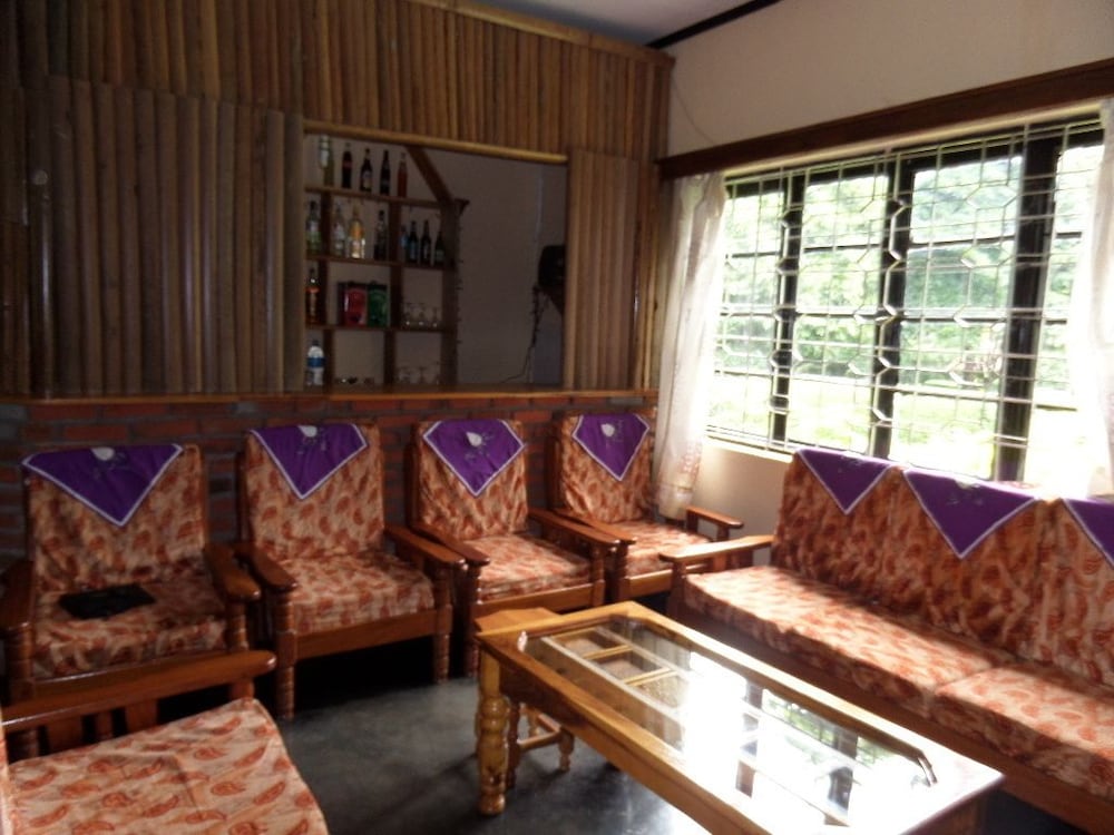 Kasi Tembo Rest House 3/9