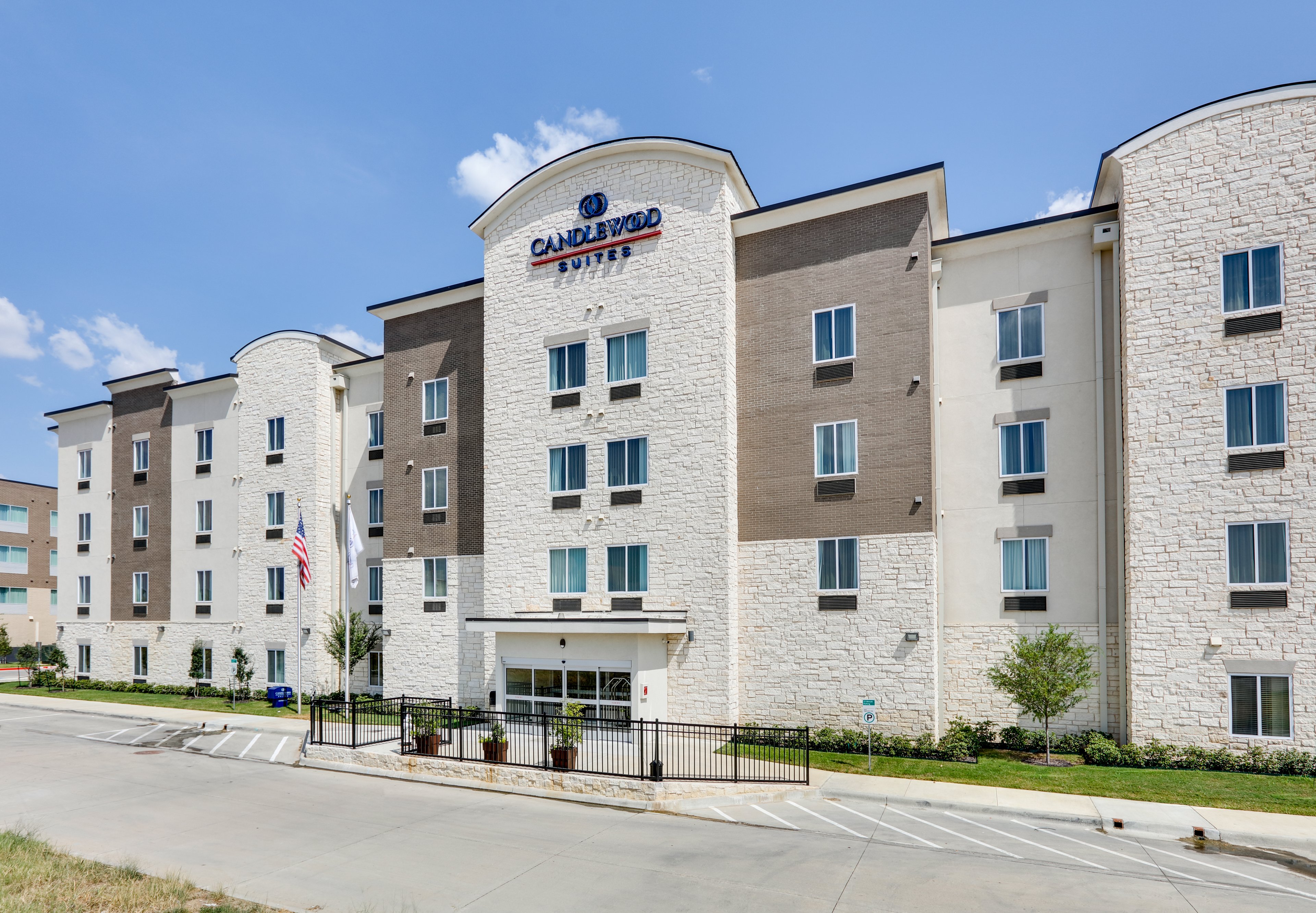 Candlewood Suites Dallas NW Farmers Branch 53/55
