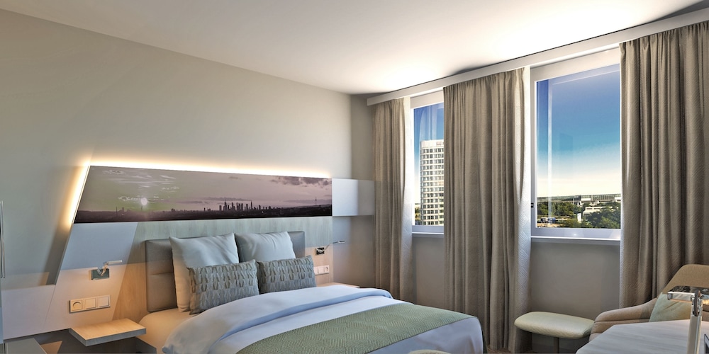 Holiday Inn Frankfurt Airport 33/75