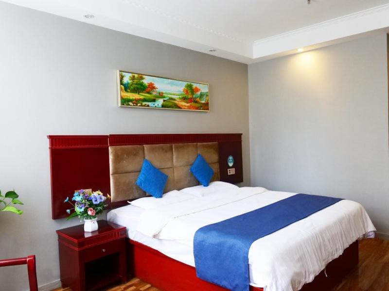 GreenTree Inn Gansu Pingliang Jingning Bus Station Business Hotel 6/41