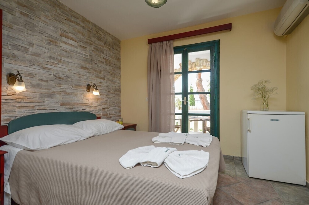 Naxos Beach Hotel 40/71