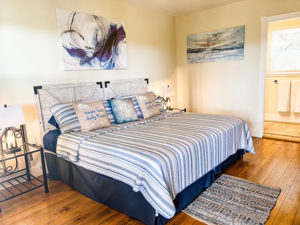 1 BEDROOM, CLASSIC, GARDEN VIEW