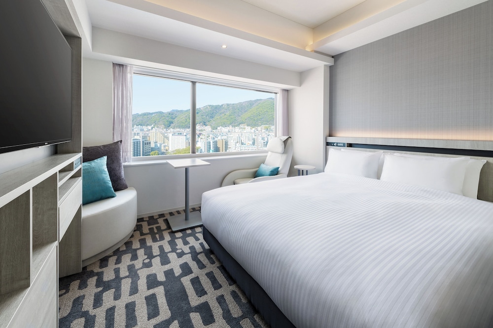 ROOM, DOUBLE BED