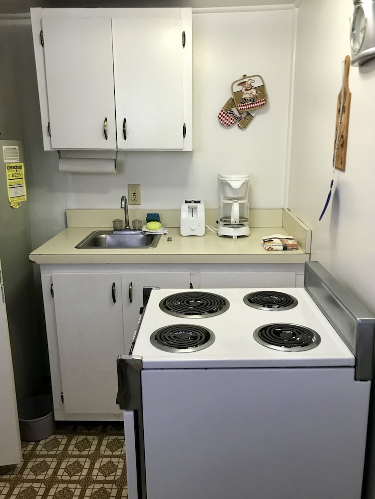 Chalet Motel 40/49