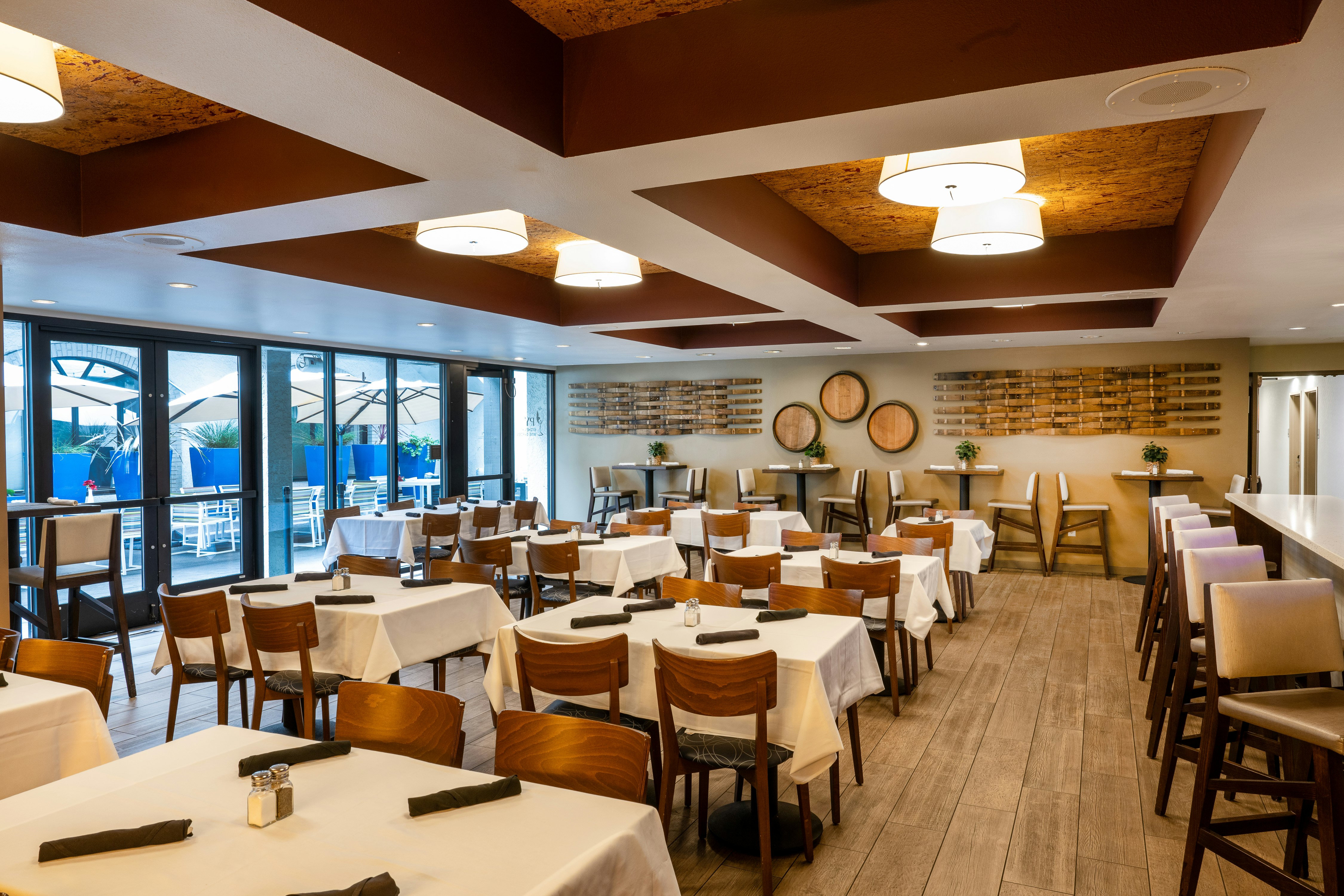 DoubleTree by Hilton Hotel Campbell - Pruneyard Plaza 20/50