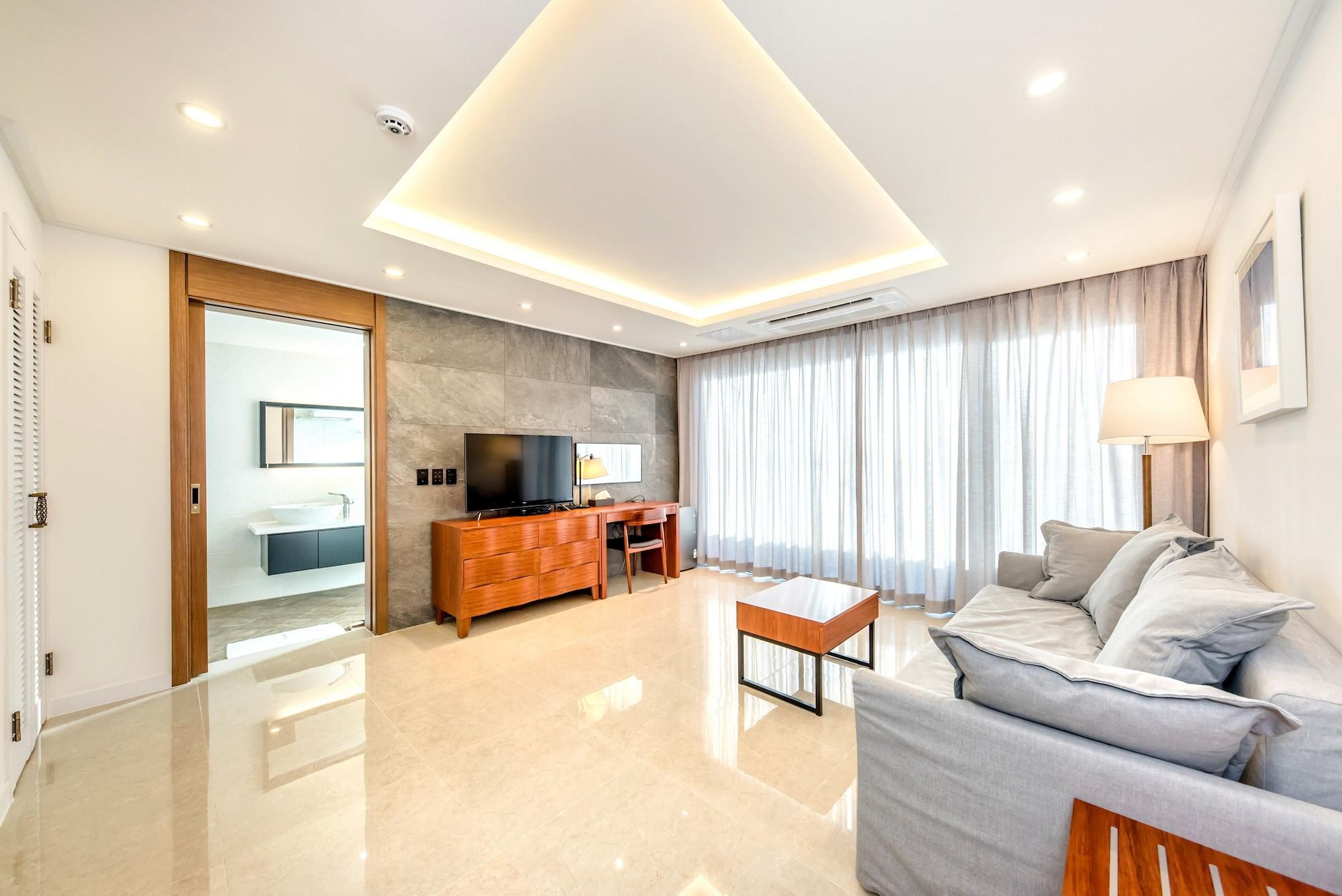 Arts Spa and Pool Villa 29/56