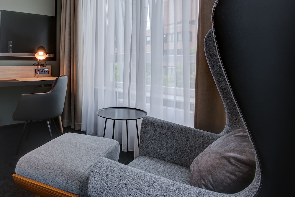 Ff&E Hotel Carlton 34/59