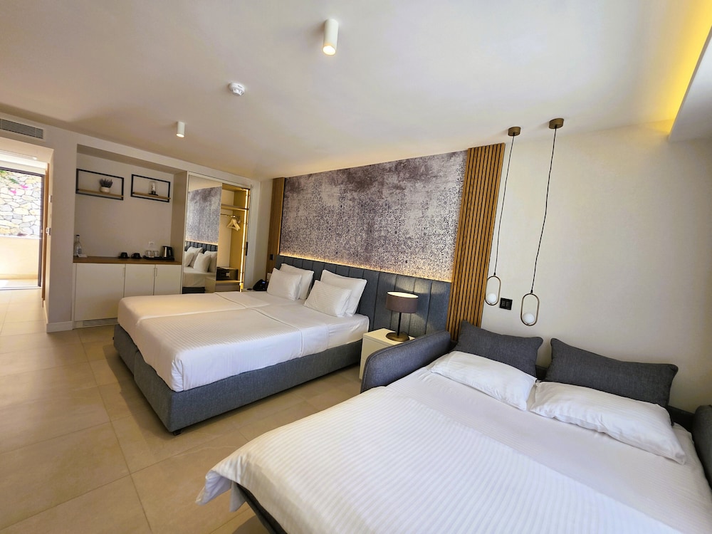 The New Mediteran Hotel Villa Edition 25/65