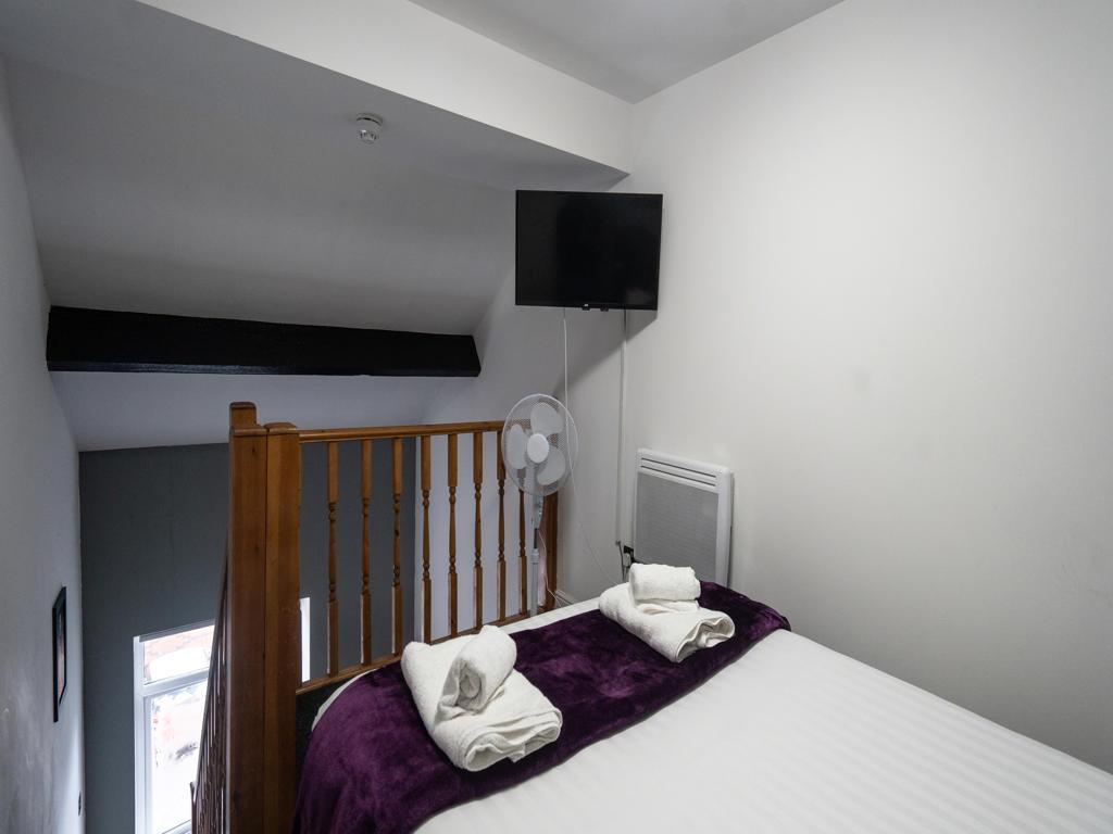 Duplex, Double Bed