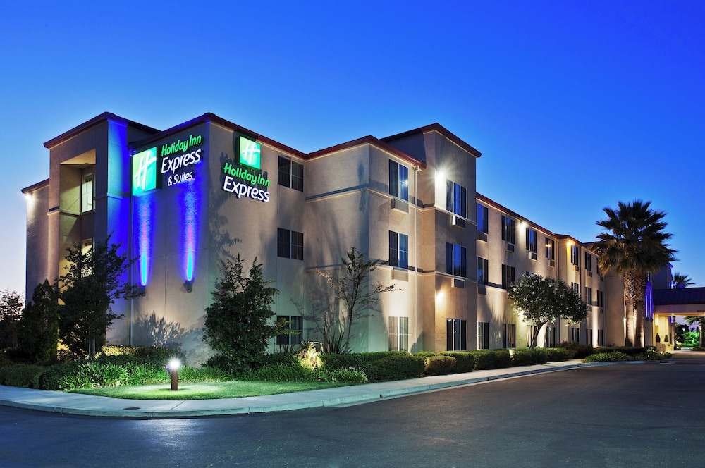 Holiday Inn Express Hotel & Suites Tracy 4/77