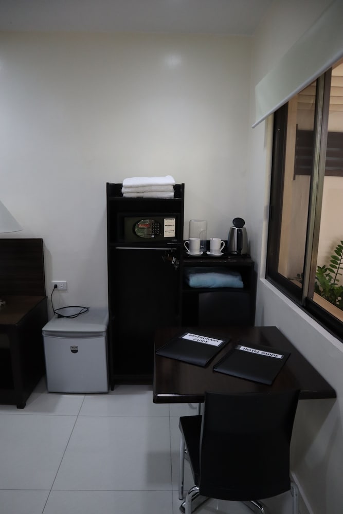 Domicilio Lorenzo Apartelle 43/71