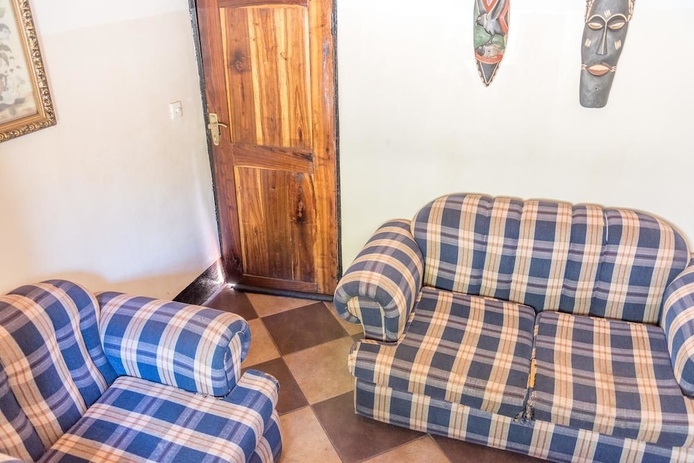 Okavango Lodge 6/30