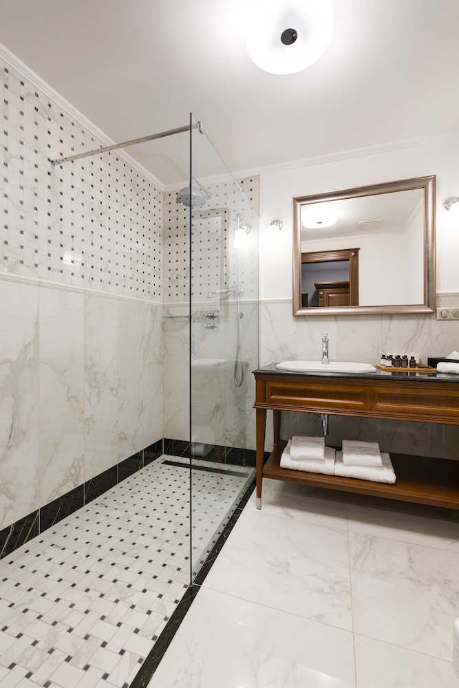 Palace Art Hotel Pezinok 49/50