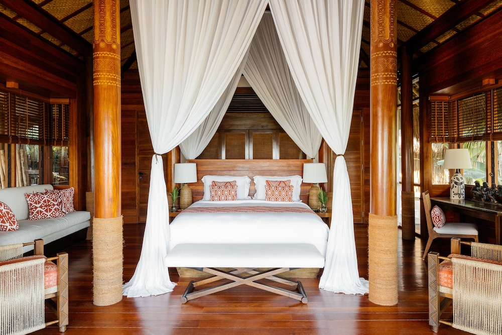 Kanatar, King Bed