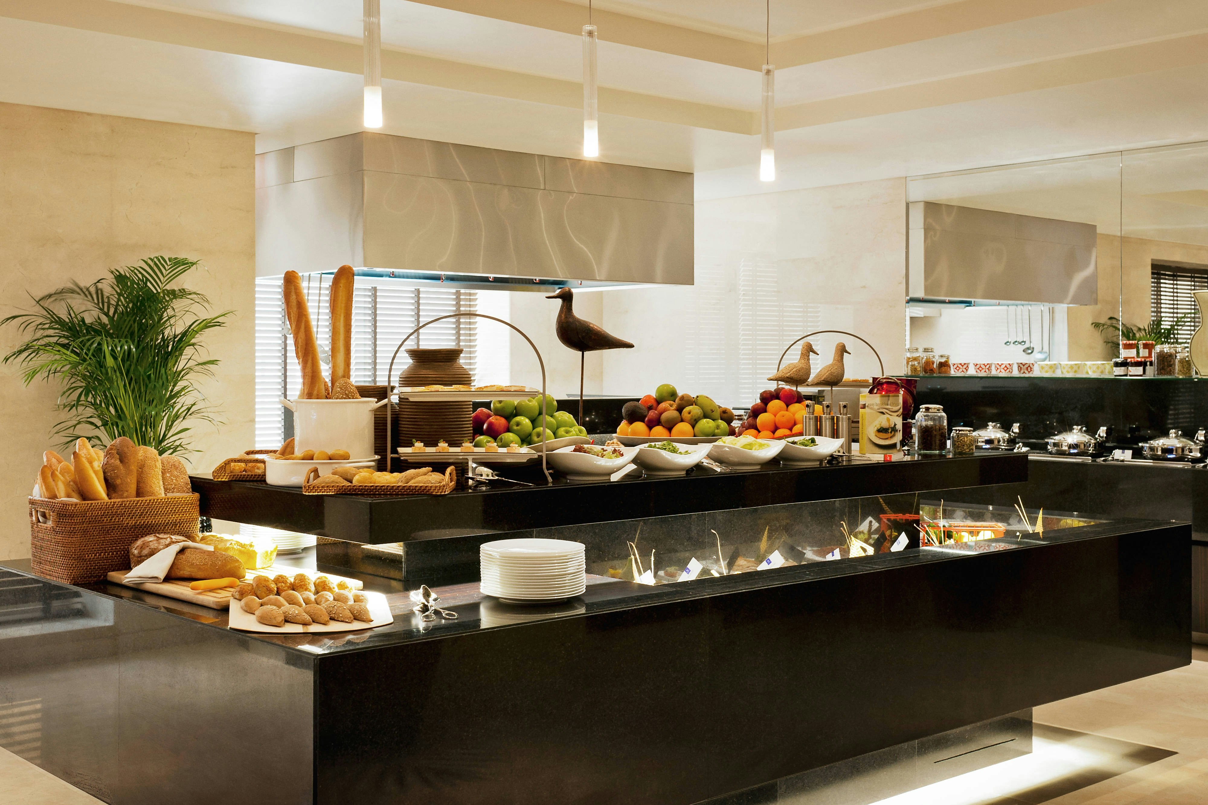 Lobby at Grosvenor House a Luxury Collection Hotel Dubai, DUBAI
