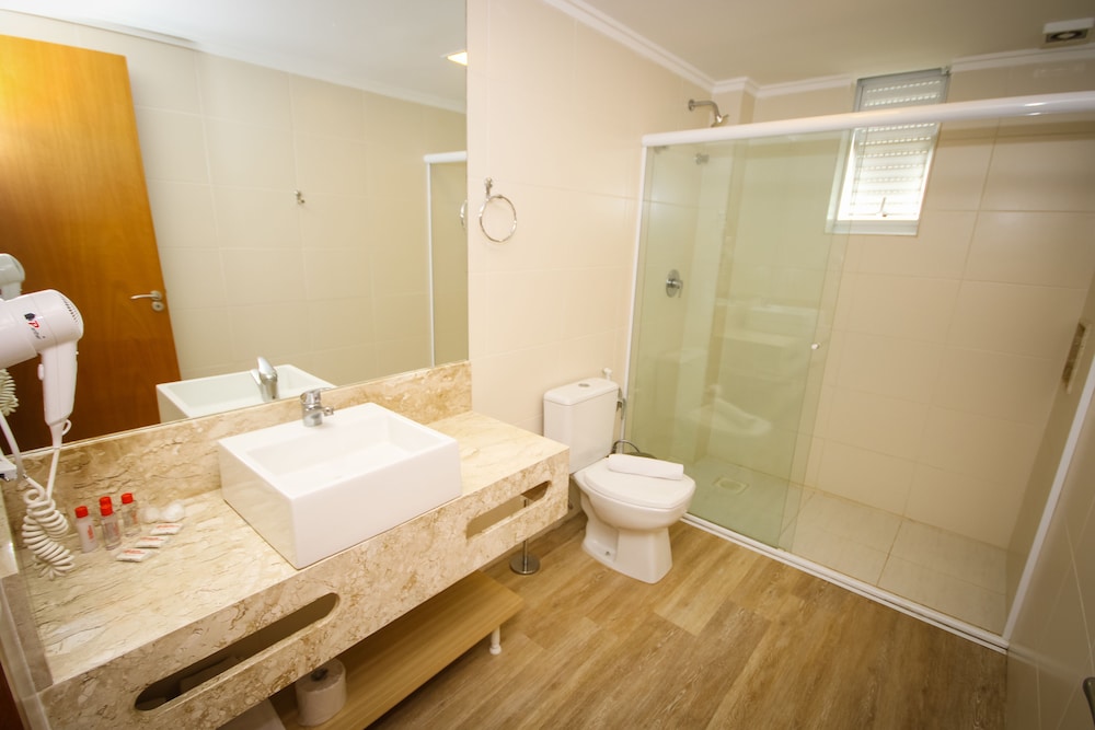 جناح فاخر بسرير مزدوج، Hotel Geranium 6/7